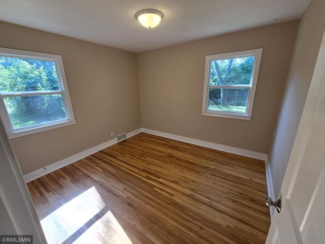 1020 Evergreen Lane N, Plymouth, MN 55441