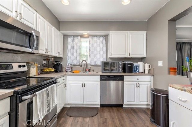 28635 Hoylake Court, Menifee, CA 92586