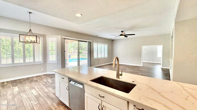 3640 S BARBERRY Place, Chandler, AZ 85248
