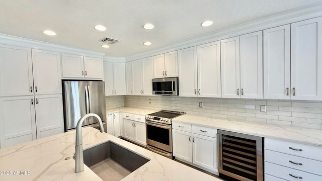 3640 S BARBERRY Place, Chandler, AZ 85248