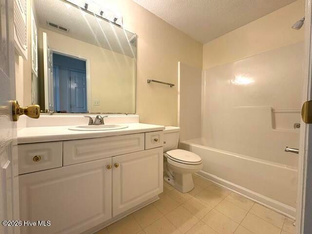 902 Litchfield Way E, Wilmington, NC 28405