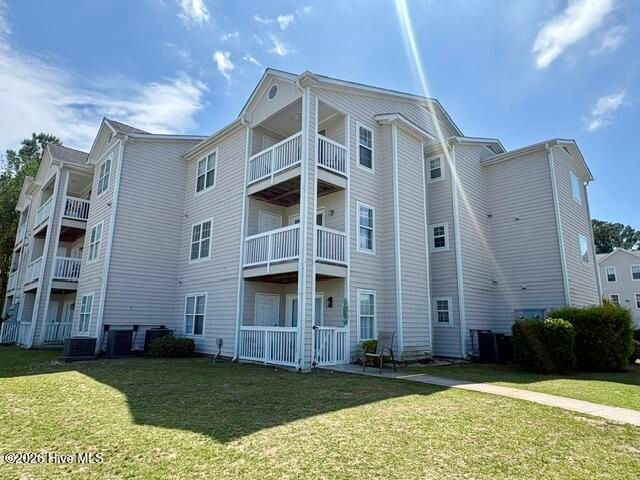 902 Litchfield Way E, Wilmington, NC 28405