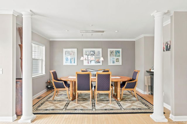 15 Winding Ridge Road, White Plains, NY 10603