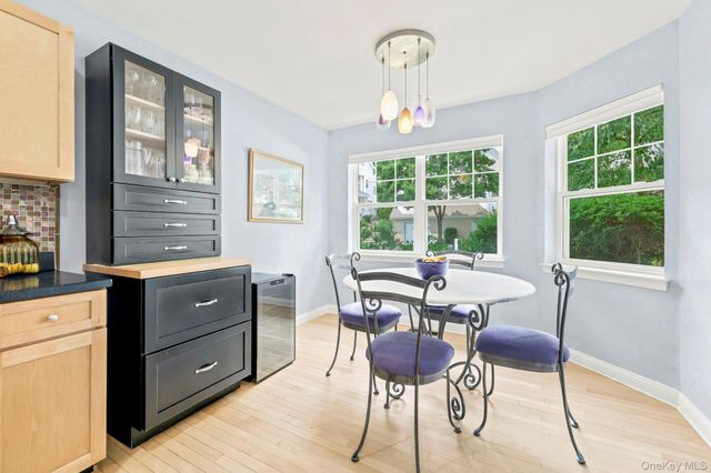 15 Winding Ridge Road, White Plains, NY 10603