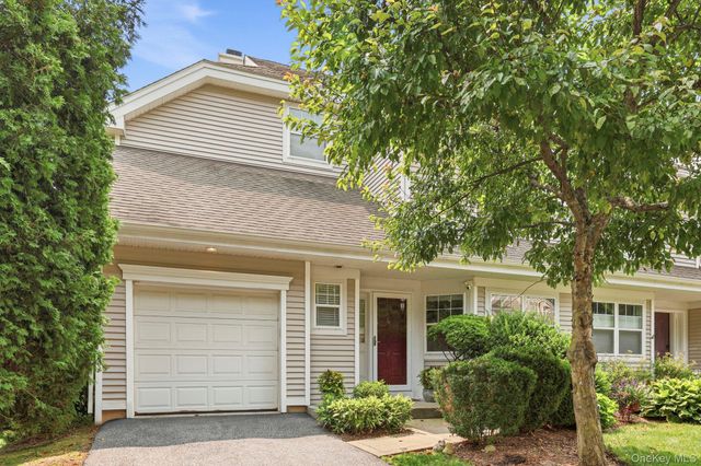 15 Winding Ridge Road, White Plains, NY 10603