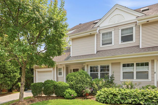 15 Winding Ridge Road, White Plains, NY 10603