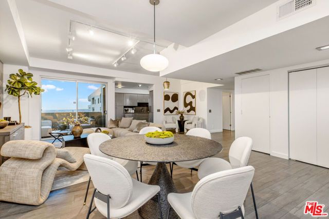 7250 Franklin Avenue 1204, Los Angeles, CA 90046