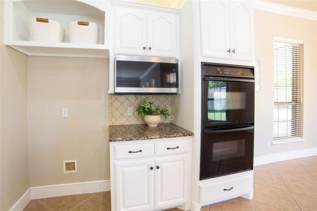 1101 Wb Meyer Parkway, Edmond, OK 73025