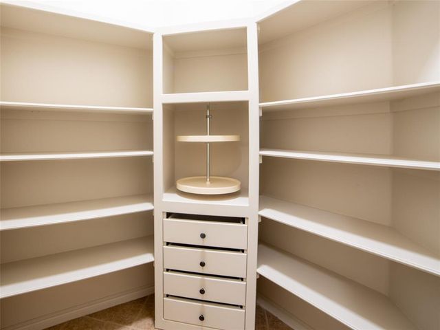 1101 Wb Meyer Parkway, Edmond, OK 73025