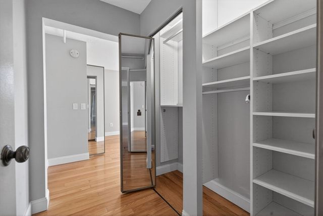 1731 Beacon St 1210, Brookline, MA 02445