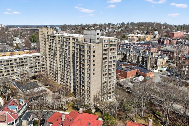 1731 Beacon St 1210, Brookline, MA 02445