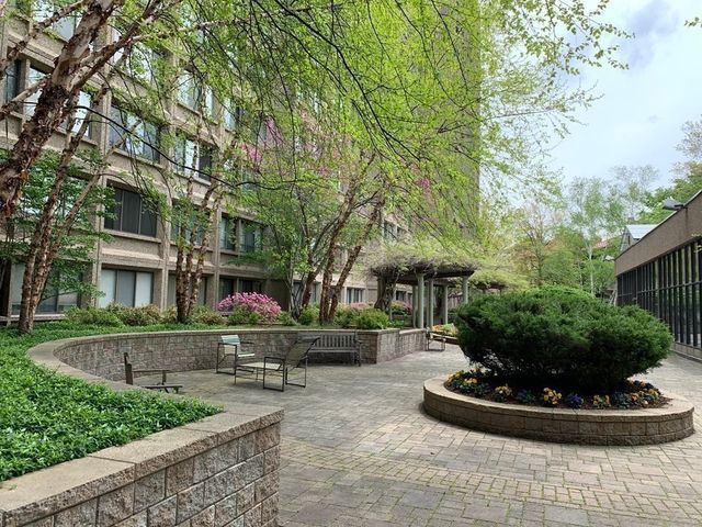 1731 Beacon St 1210, Brookline, MA 02445