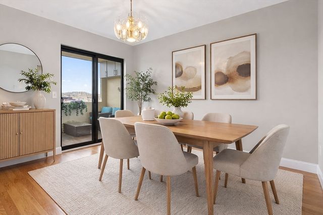 1731 Beacon St 1210, Brookline, MA 02445