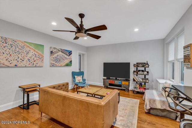 500 Deal Lake Drive 2F, Asbury Park, NJ 07712