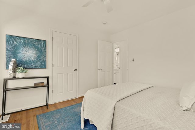 2425 PERRY ST NE, Washington, DC 20018