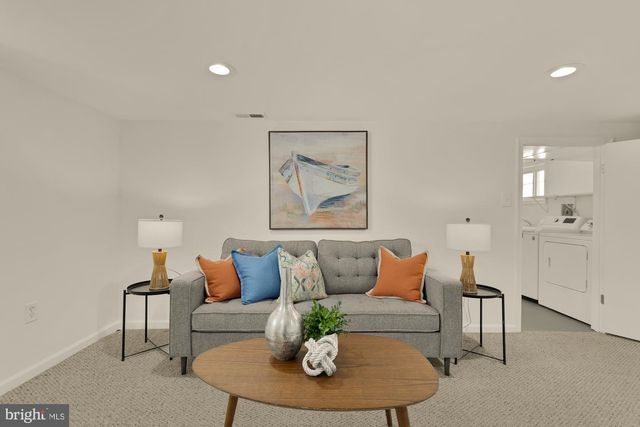 2425 PERRY ST NE, Washington, DC 20018