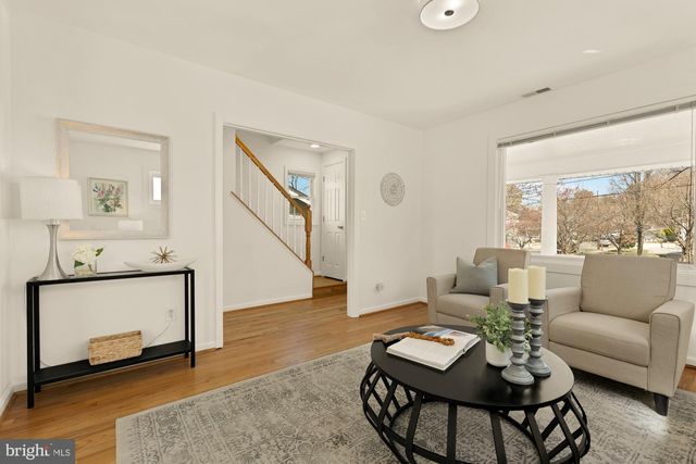 2425 PERRY ST NE, Washington, DC 20018