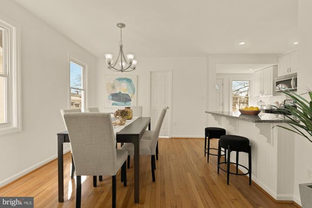 2425 PERRY ST NE, Washington, DC 20018