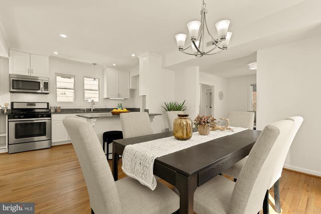 2425 PERRY ST NE, Washington, DC 20018