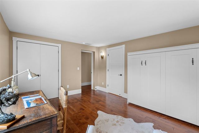 1661 Cerro Gordo E, Santa Fe, NM 87501