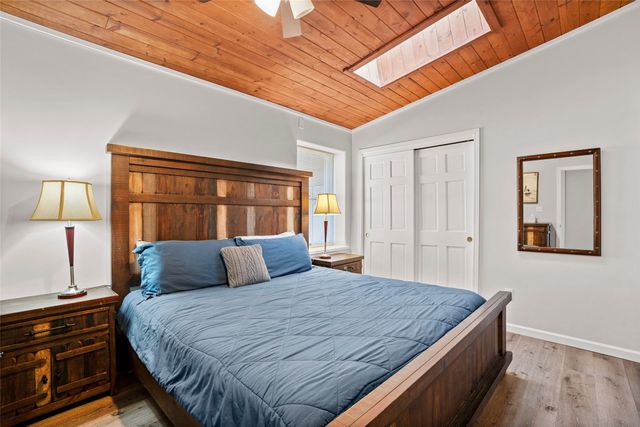 1661 Cerro Gordo E, Santa Fe, NM 87501