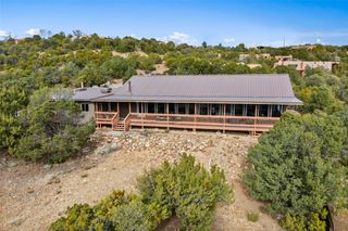 1661 Cerro Gordo E, Santa Fe, NM 87501