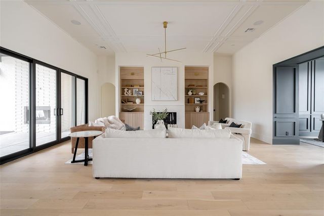 9608 Autumn Park Lane, Oklahoma City, OK 73151