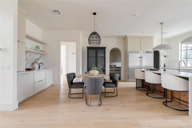 9608 Autumn Park Lane, Oklahoma City, OK 73151