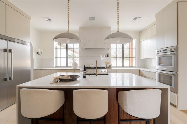 9608 Autumn Park Lane, Oklahoma City, OK 73151