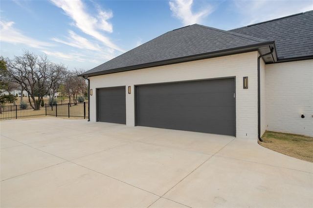 9608 Autumn Park Lane, Oklahoma City, OK 73151