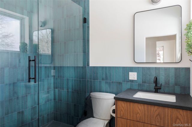 3 Schoolhouse Road, Saugerties, NY 12477