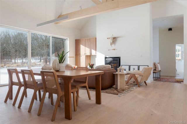 3 Schoolhouse Road, Saugerties, NY 12477