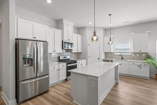 3063 Wiltshire Park Pl, Hermitage, TN 37076