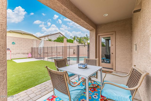 7572 W QUAIL TRACK Drive, Peoria, AZ 85383