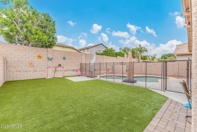 7572 W QUAIL TRACK Drive, Peoria, AZ 85383