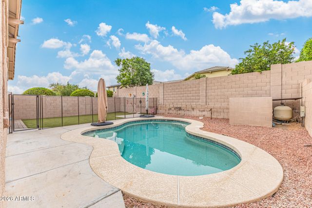 7572 W QUAIL TRACK Drive, Peoria, AZ 85383