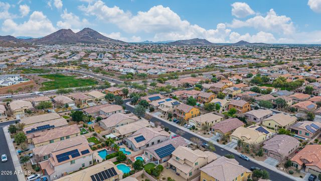 7572 W QUAIL TRACK Drive, Peoria, AZ 85383