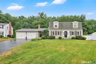 10 Pilgrim Circle, Enfield, CT 06082