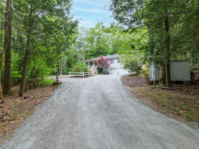 167 Vernon Drive, Glocester, RI 02814