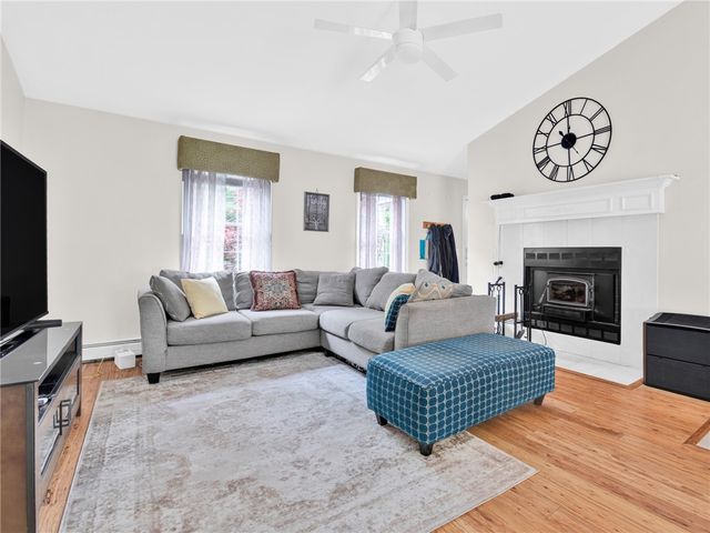 167 Vernon Drive, Glocester, RI 02814