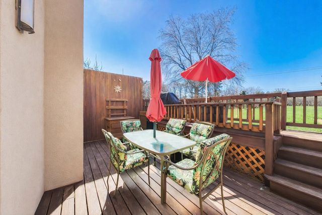 1 Maple Tree Court, Elmhurst, IL 60126