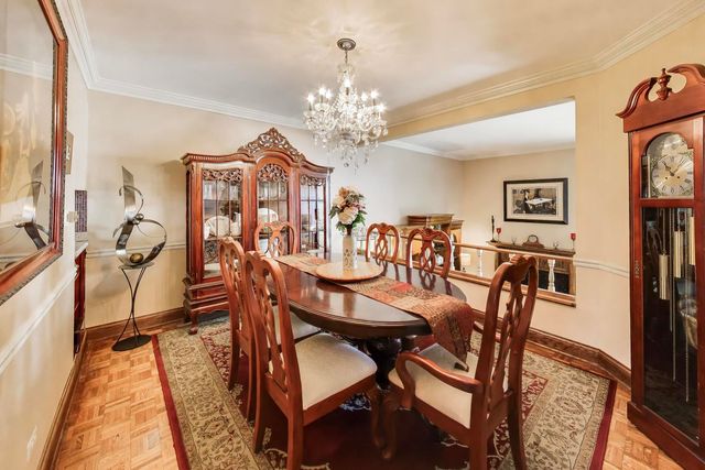 1 Maple Tree Court, Elmhurst, IL 60126