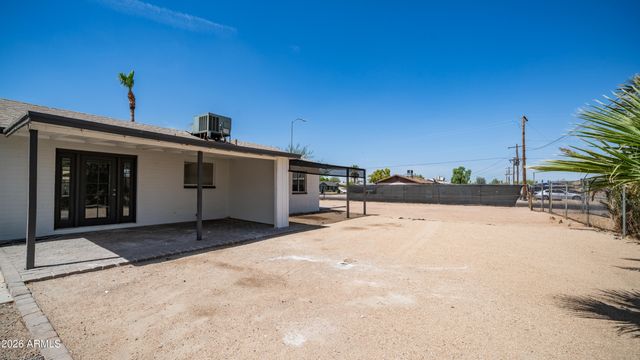 1558 W CRESCENT Avenue, Mesa, AZ 85202
