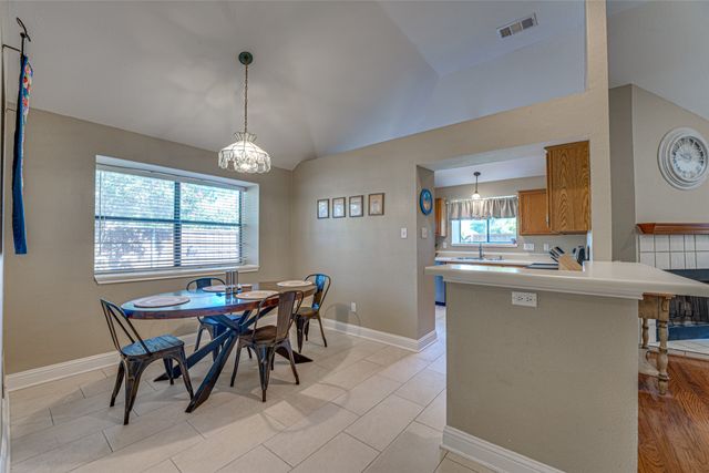 2301 University Drive, Rowlett, TX 75088