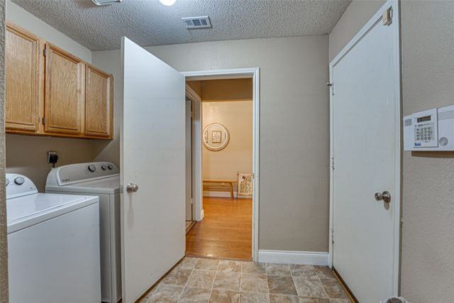 2301 University Drive, Rowlett, TX 75088