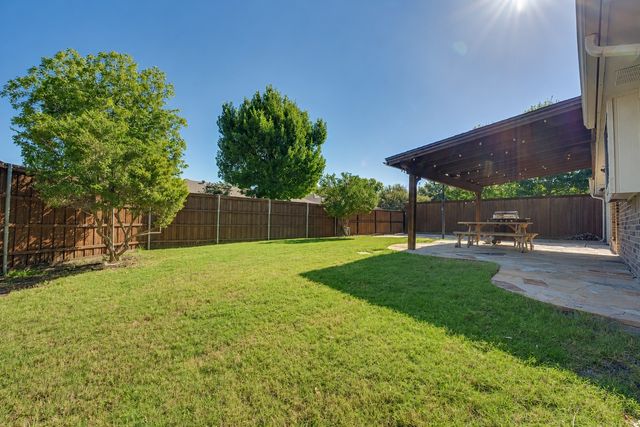 2301 University Drive, Rowlett, TX 75088
