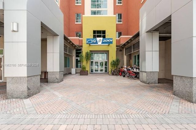 2001 Biscayne Blvd 3401, Miami, FL 33137