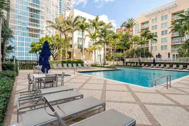 2001 Biscayne Blvd 3401, Miami, FL 33137