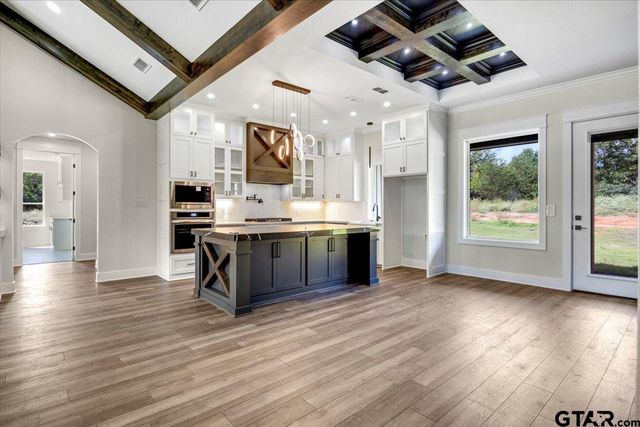 274 County Road 4119, Jacksonville, TX 75766