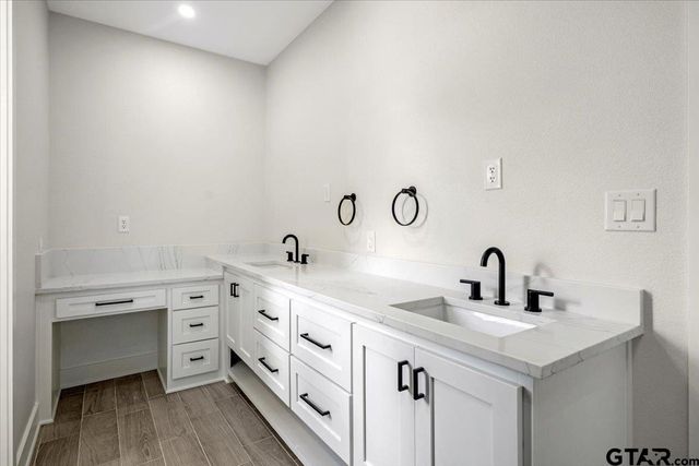 274 County Road 4119, Jacksonville, TX 75766